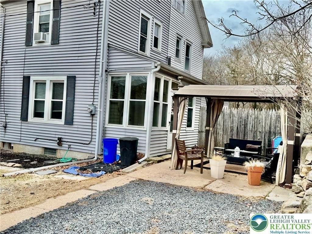 31 Lafayette Ave - Photo 3 of 23