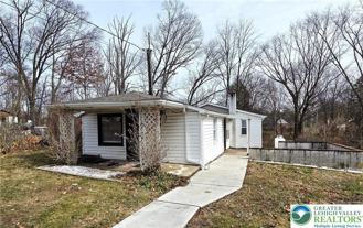 215 Cowpath Rd - Photo 1 of 1