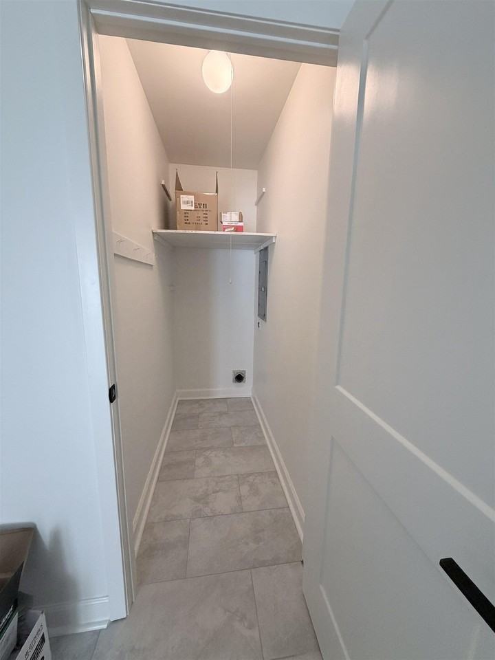 5136 Warfield Dr - Photo 7 of 18