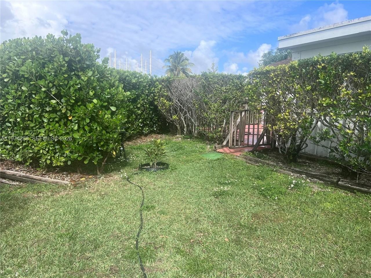 26120 Sw 130th Ave - Photo 3 of 34