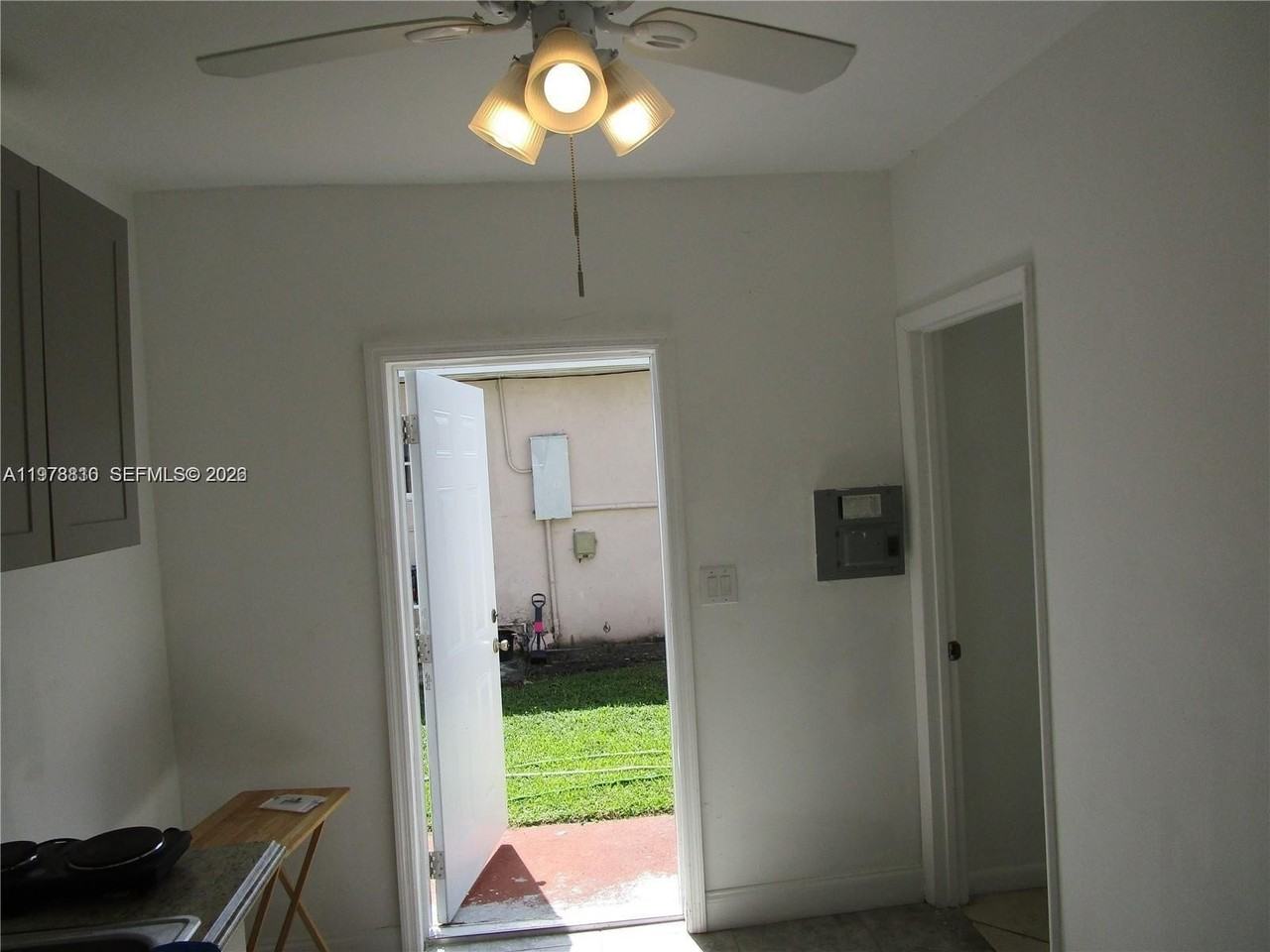 115 Ne 192nd St #1 - Photo 7 of 7