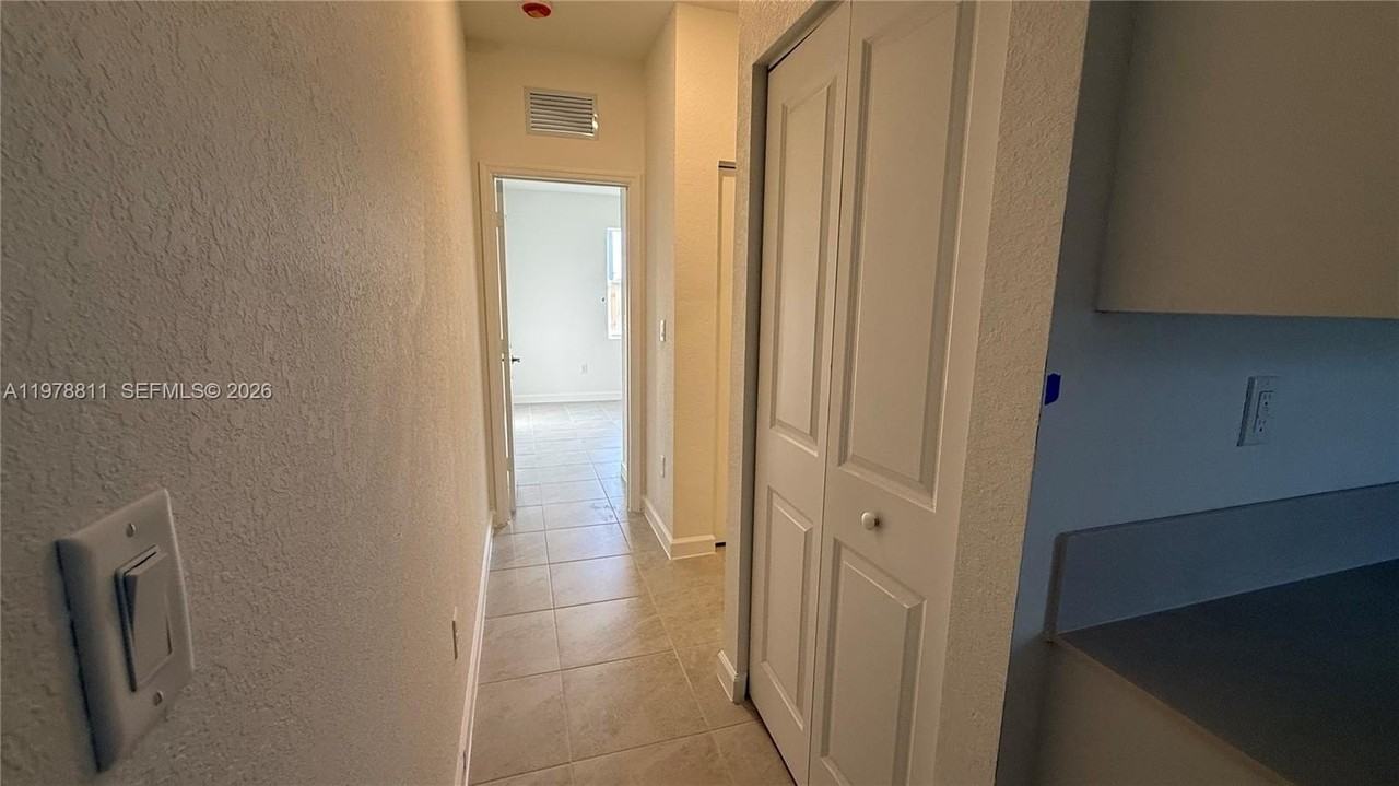 19538 Sw 339th Ter #2 - Photo 3 of 10