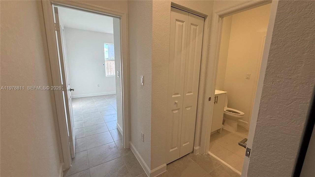 19538 Sw 339th Ter #2 - Photo 4 of 10