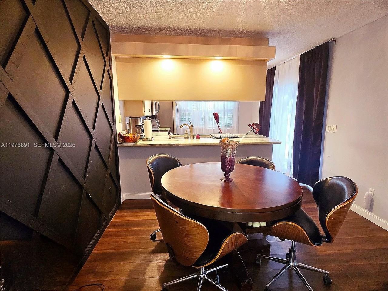 1931 Hartford Ct #21C - Photo 6 of 40