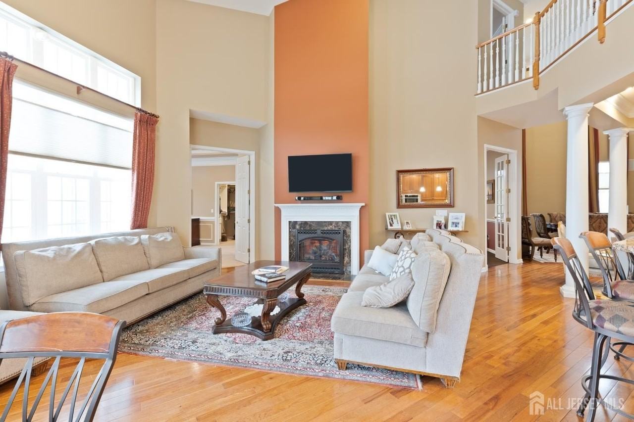 115 Andover Drive - Photo 2 of 32