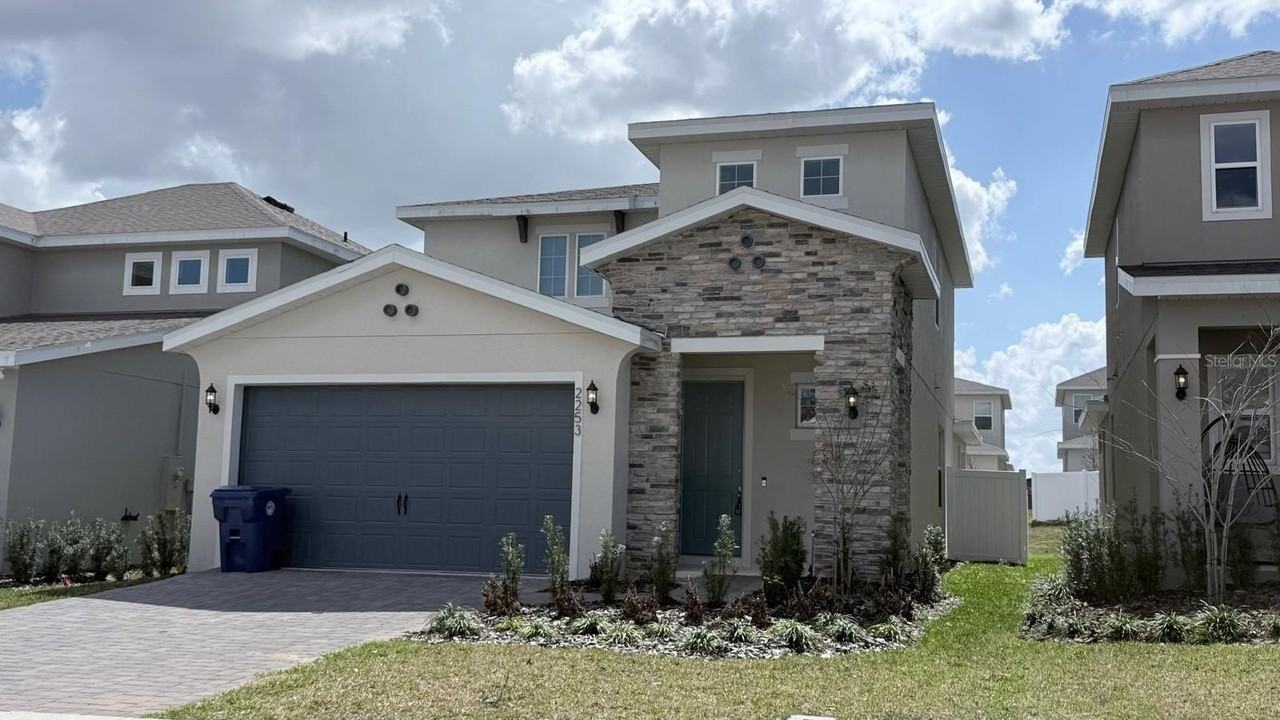 2253 Juniper Berry Dr - Photo 2 of 2