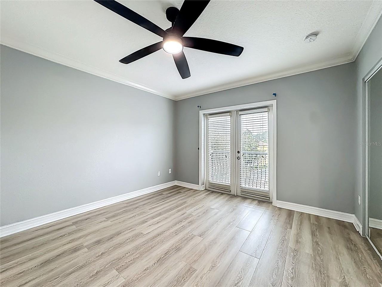 3805 Messina Dr - Photo 5 of 37