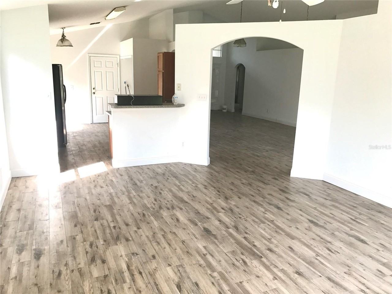 11156 Rouse Run Cir - Photo 3 of 15