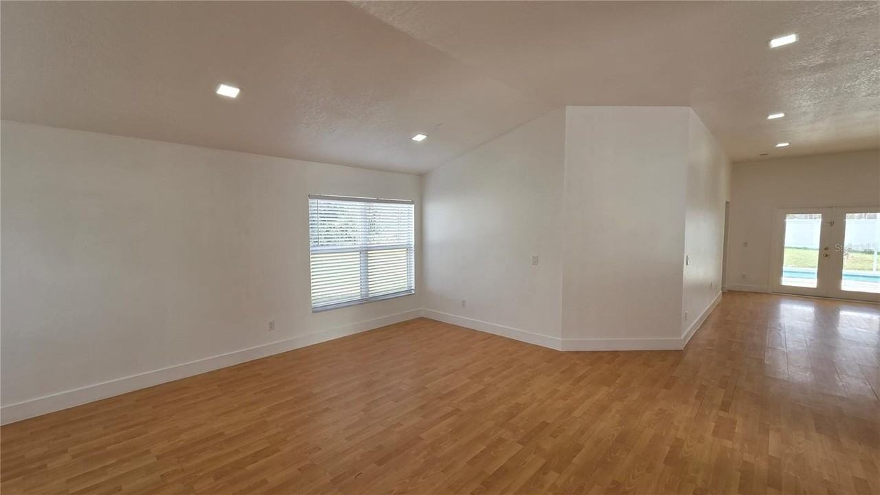 2613 Brookshire Ct - Photo 3 of 21