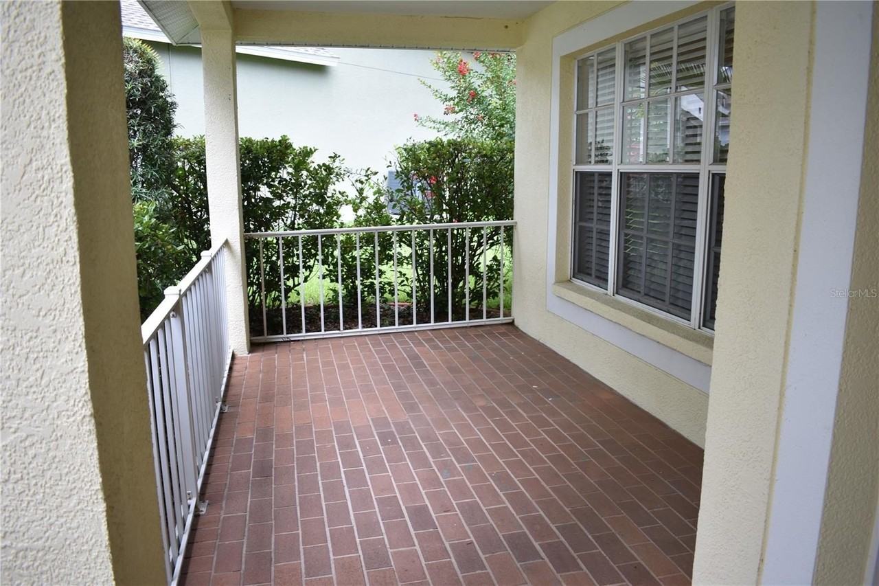 2132 Brandon Park Cir - Photo 4 of 32