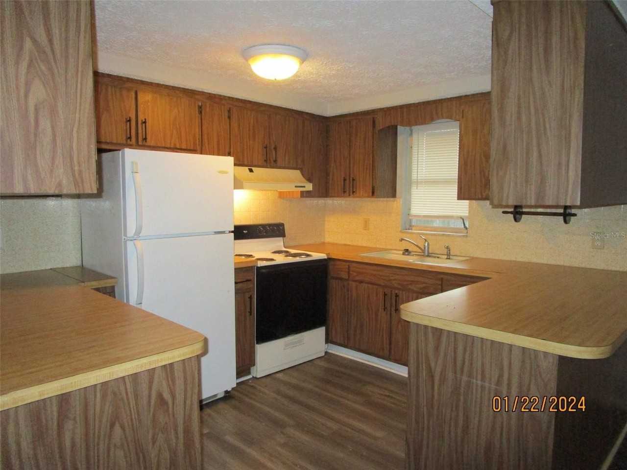 8947 Cairo Ln - Photo 5 of 16