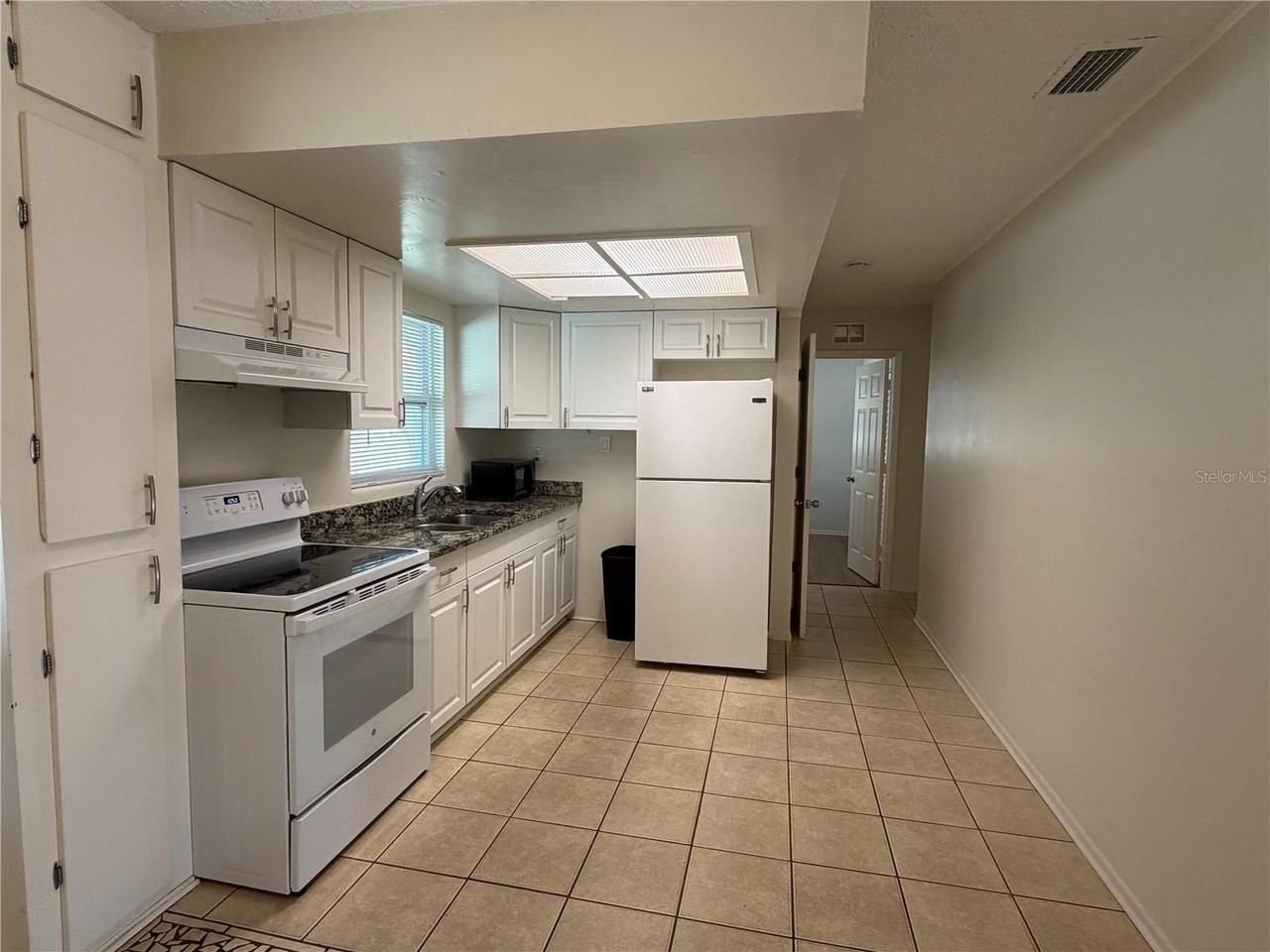 817 Margo St - Photo 6 of 14