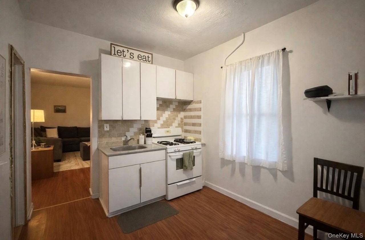 8 Vermont St - Photo 2 of 7