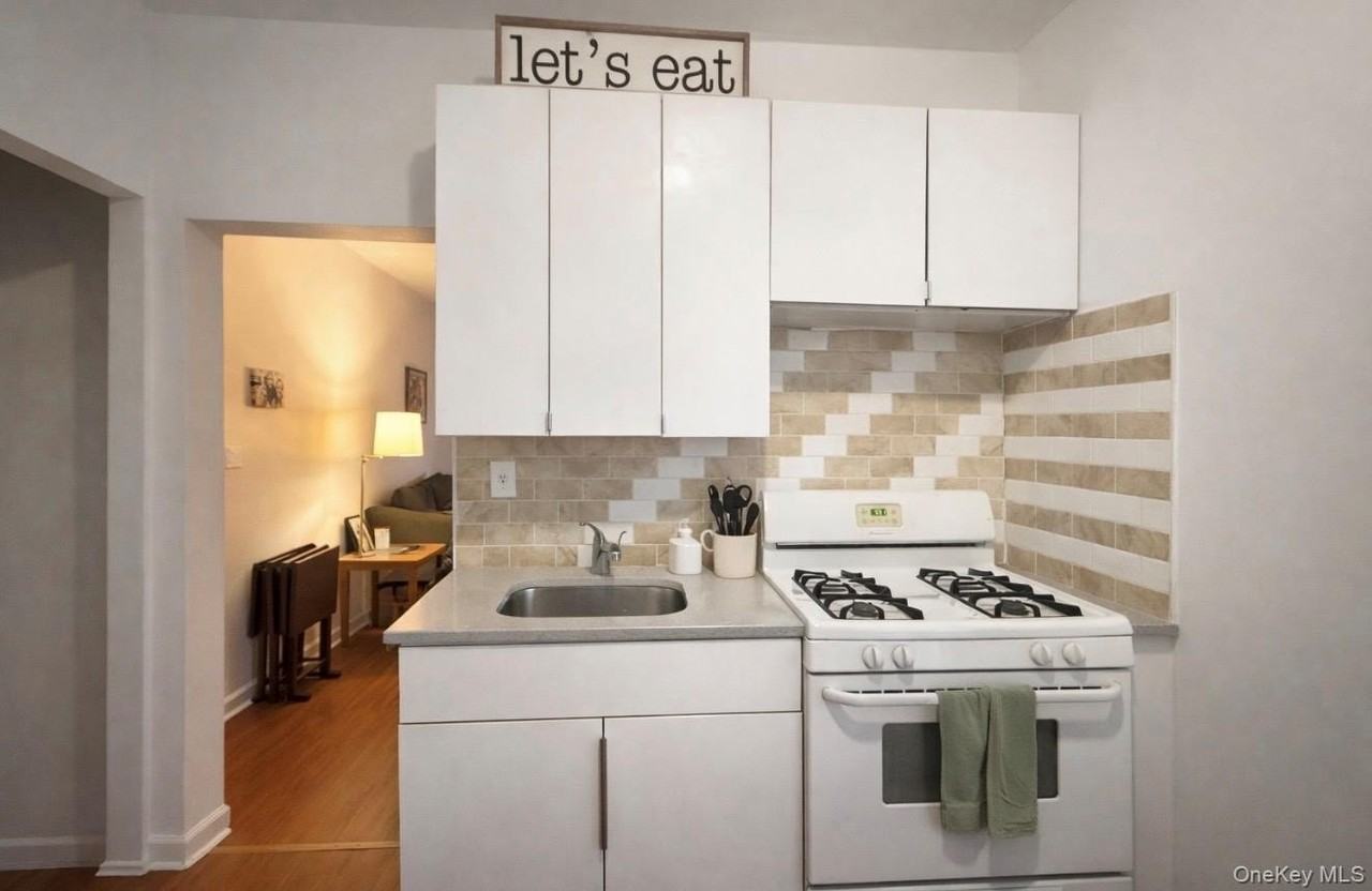 8 Vermont St - Photo 3 of 7