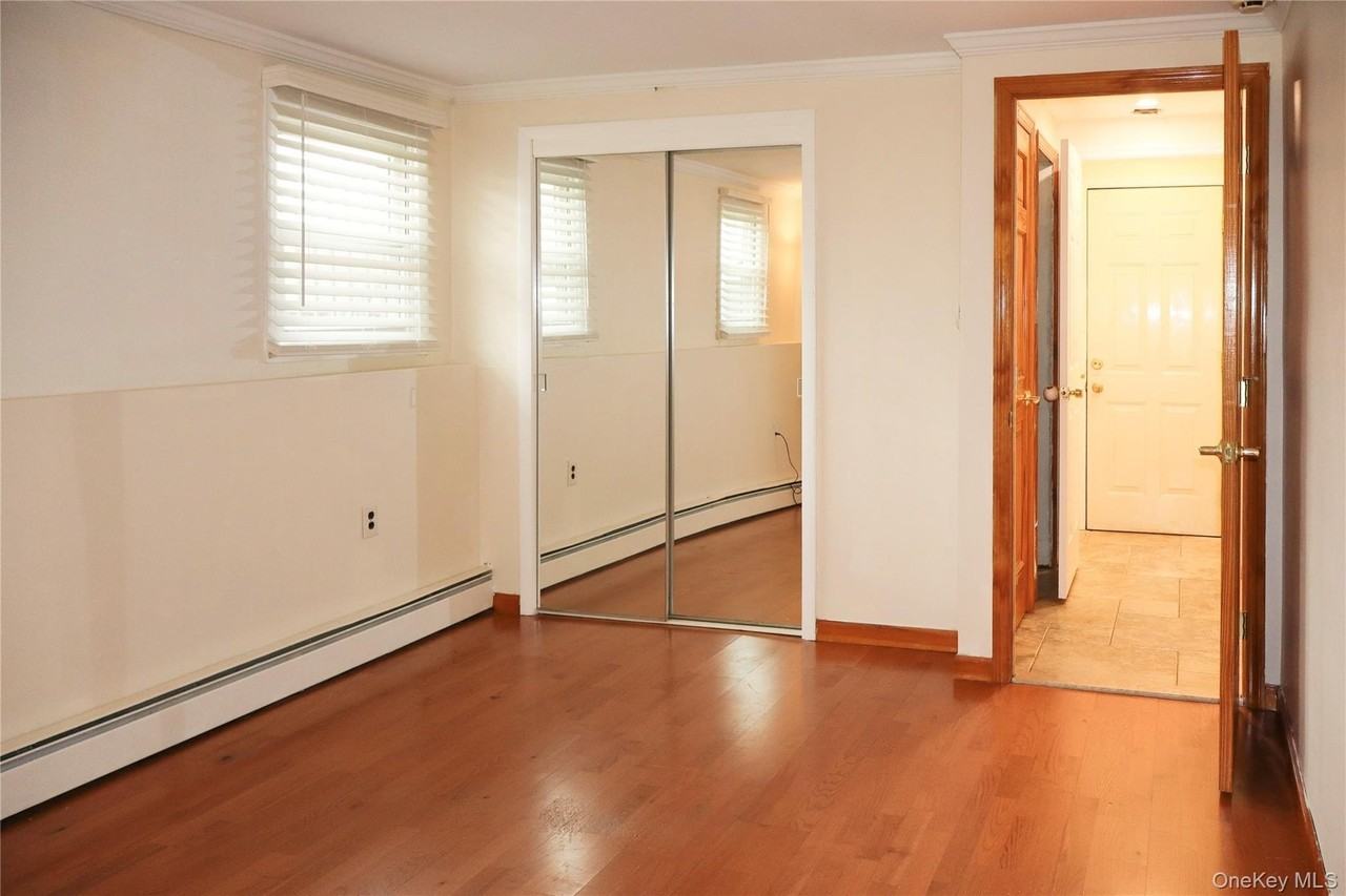 642 6th Ave W - Photo 5 of 8