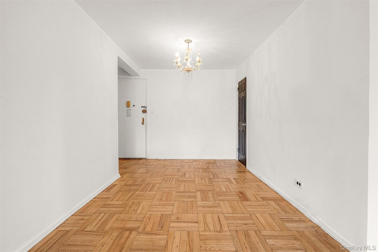 9430 60th Ave Apt 1h - Photo 6 of 28