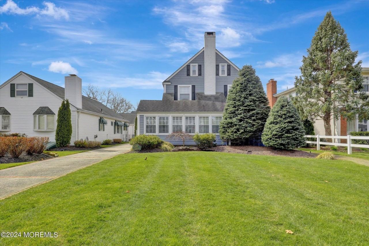 402 Philadelphia Blvd - Photo 4 of 50