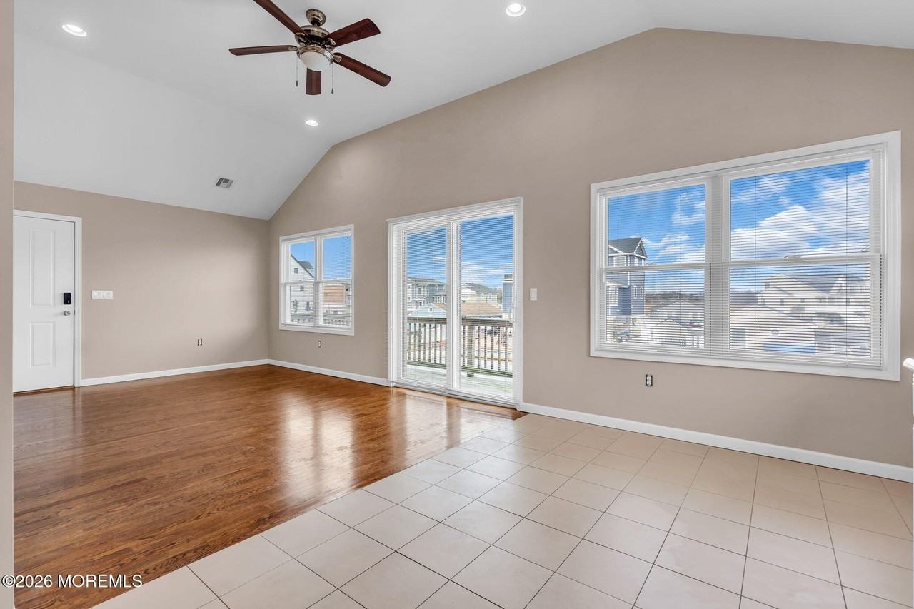 227 Cedar Dr - Photo 6 of 18