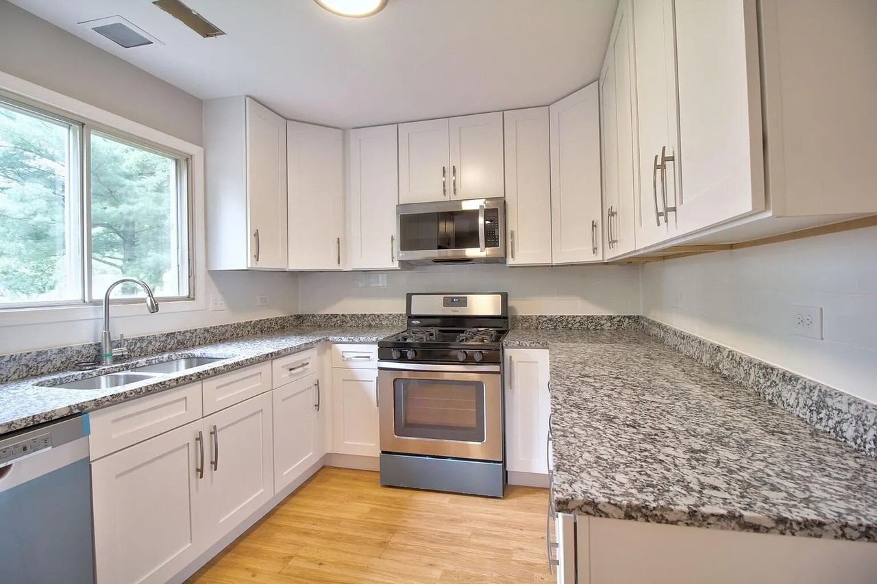 1741 Tufts Ct - Photo 5 of 20