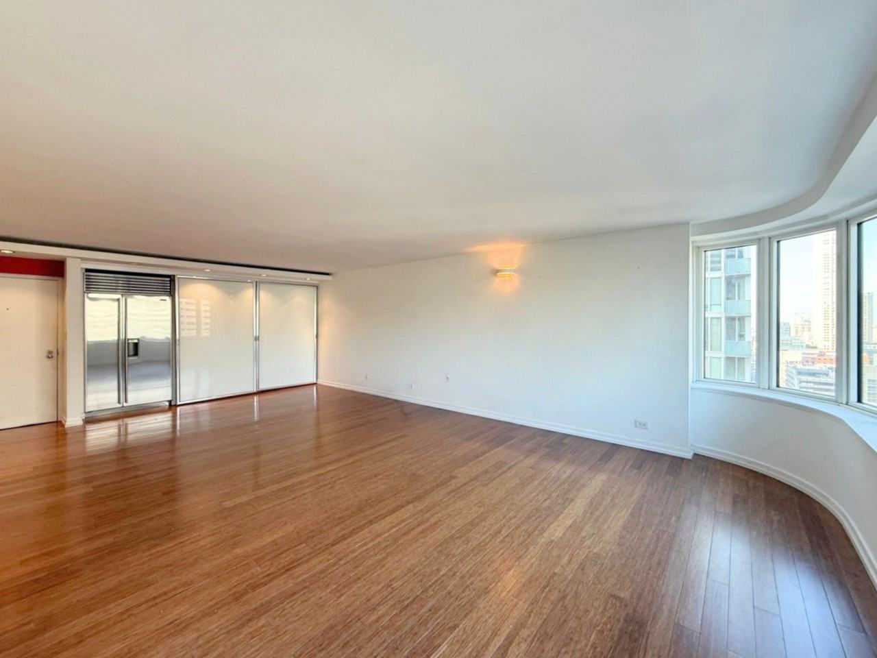 211 E Ohio St #2707 - Photo 6 of 43