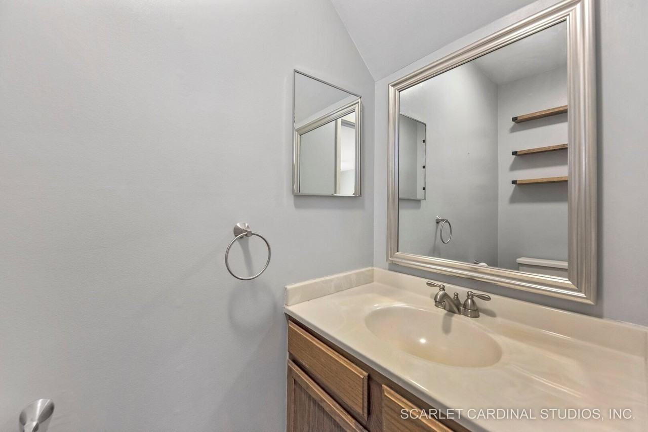 1482 W Jefferson Ave Unit D - Photo 7 of 11