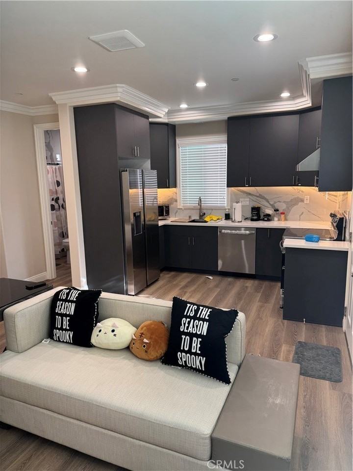 2028 S Chapel Ave Unit C - Photo 5 of 7