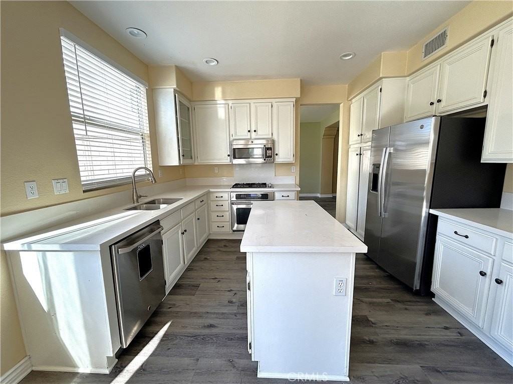 4525 Torrey Pines Dr - Photo 6 of 36