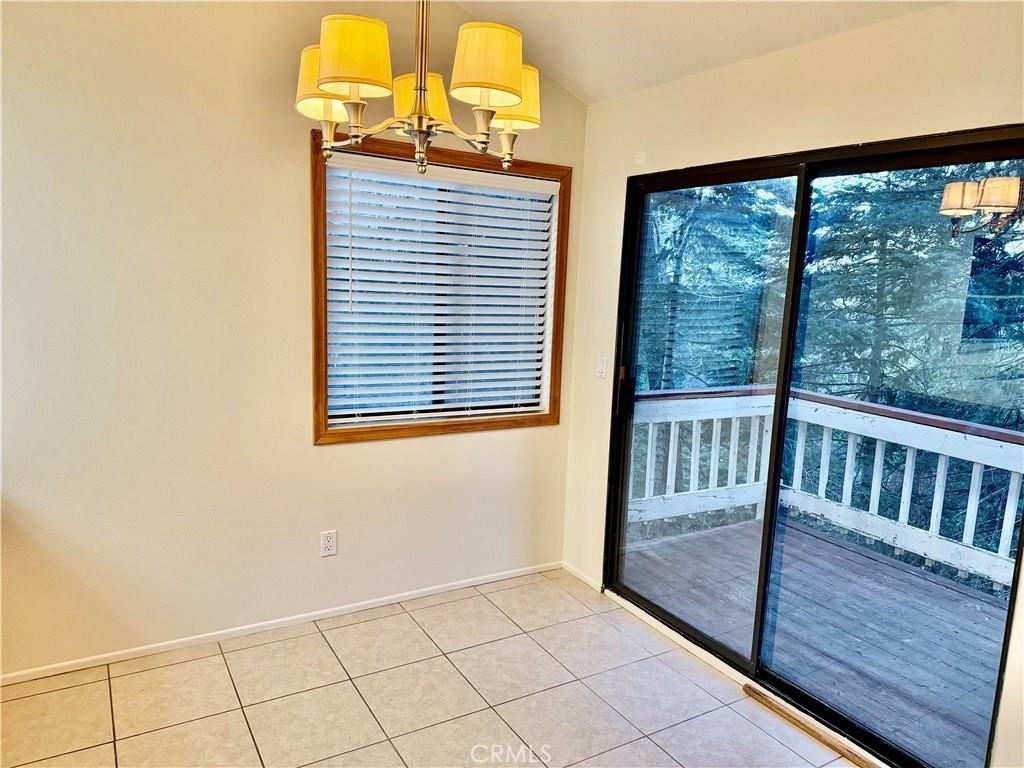 28282 Larchmont Ln - Photo 7 of 9