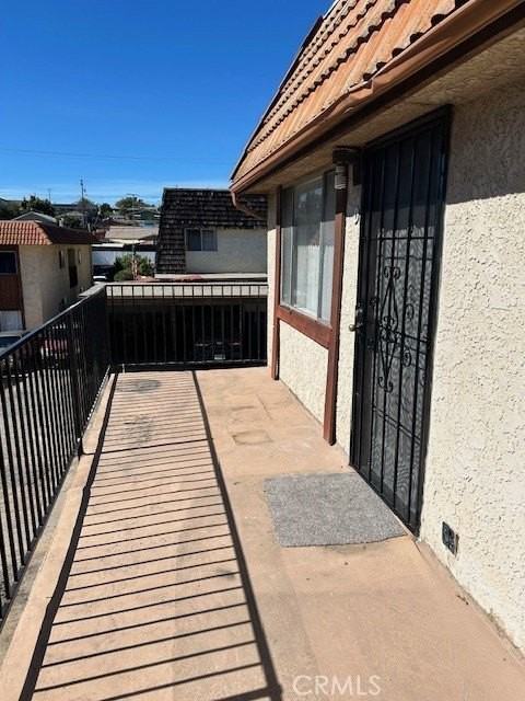 238 N Pico Ave - Photo 4 of 15