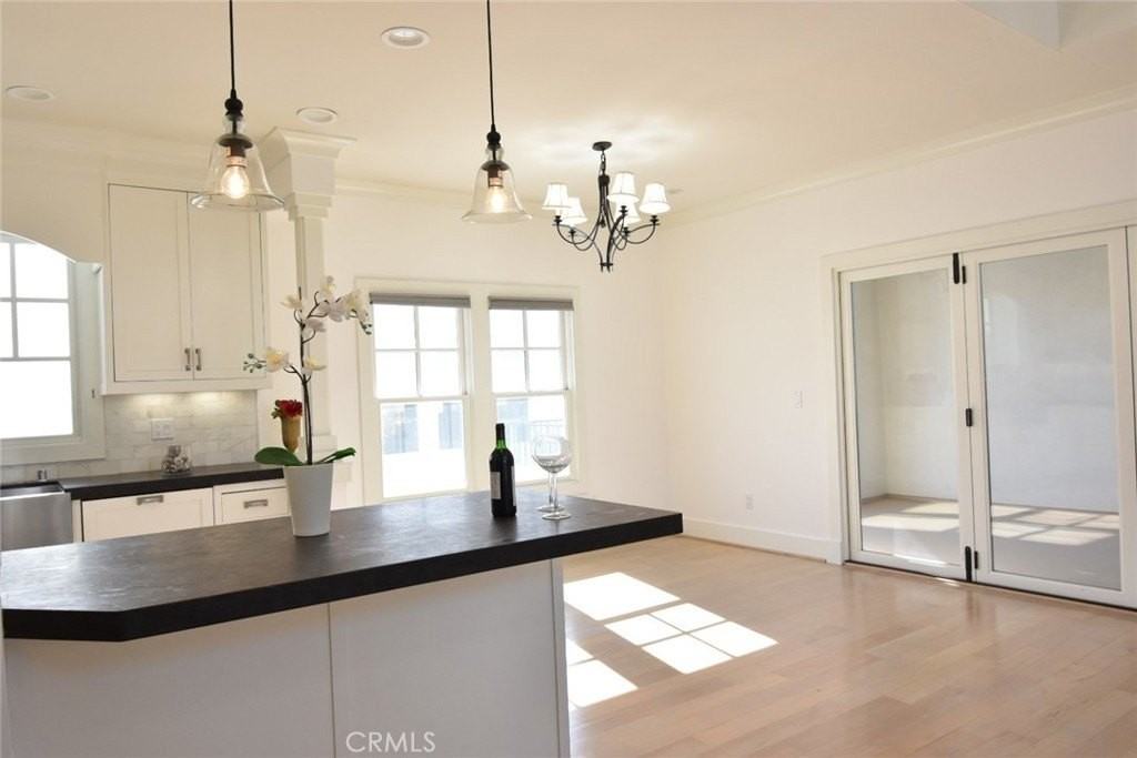 2521 2nd Ave - Photo 7 of 40