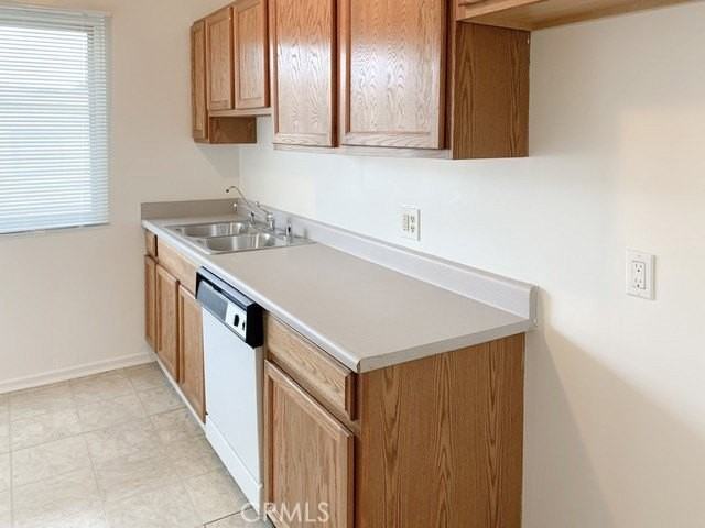 913 Mariposa St #9 - Photo 7 of 10