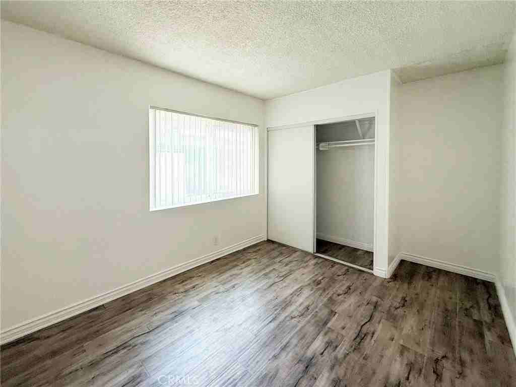 1908 Gardena Ave #5 - Photo 7 of 9