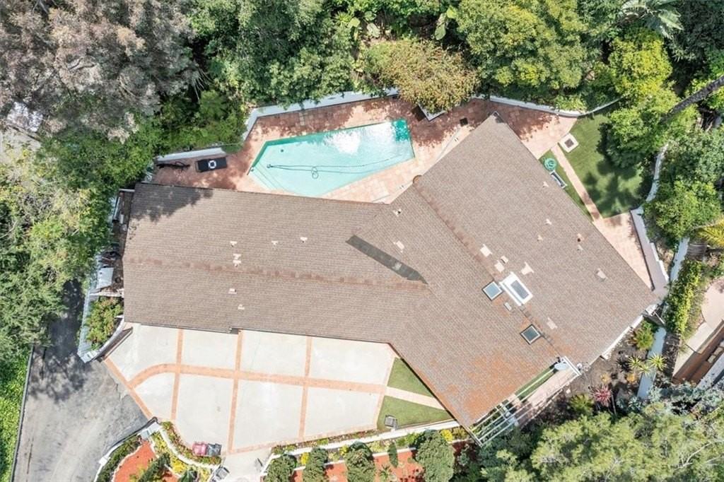 9466 Hidden Valley Pl - Photo 4 of 26