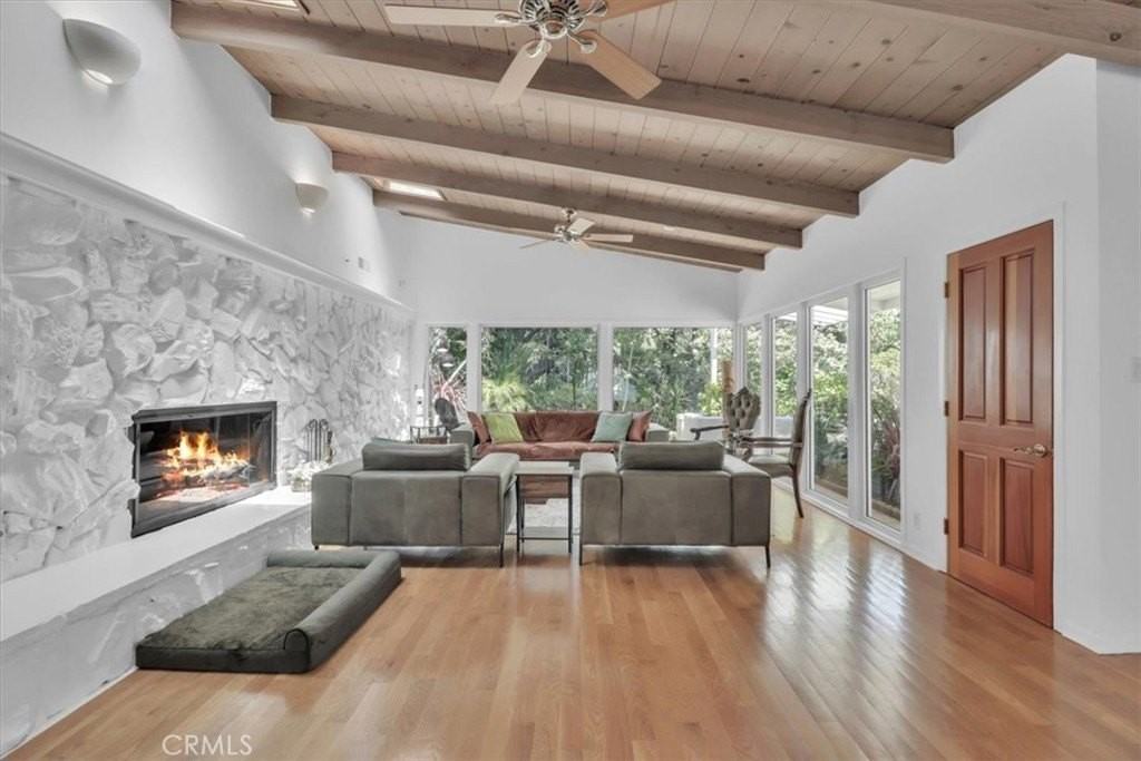 9466 Hidden Valley Pl - Photo 5 of 26