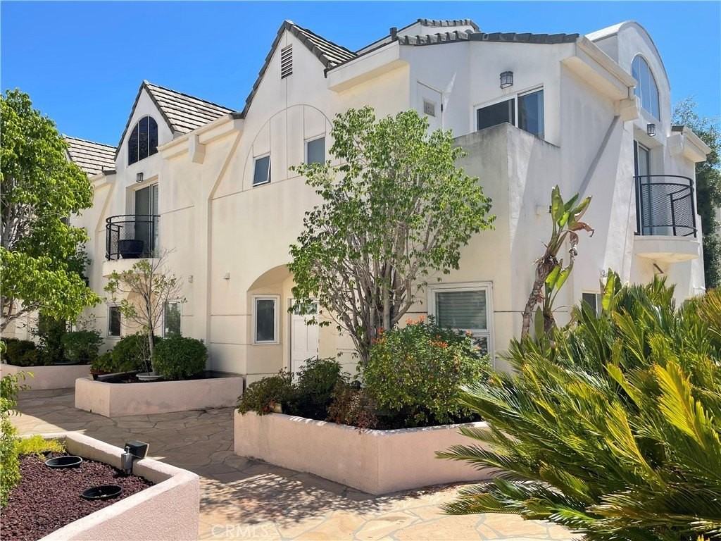 5107 Coldwater Canyon Ave #4 - Photo 4 of 50