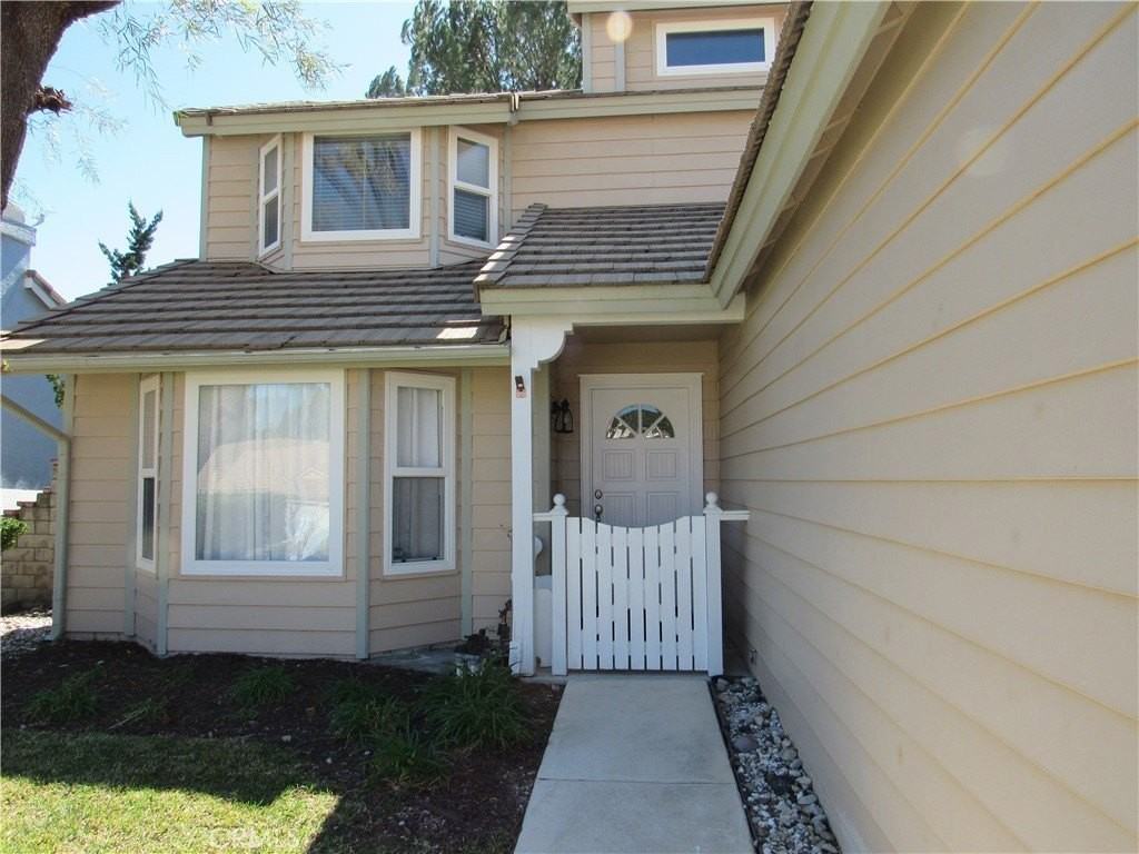 28718 Forest Meadow Pl - Photo 3 of 14