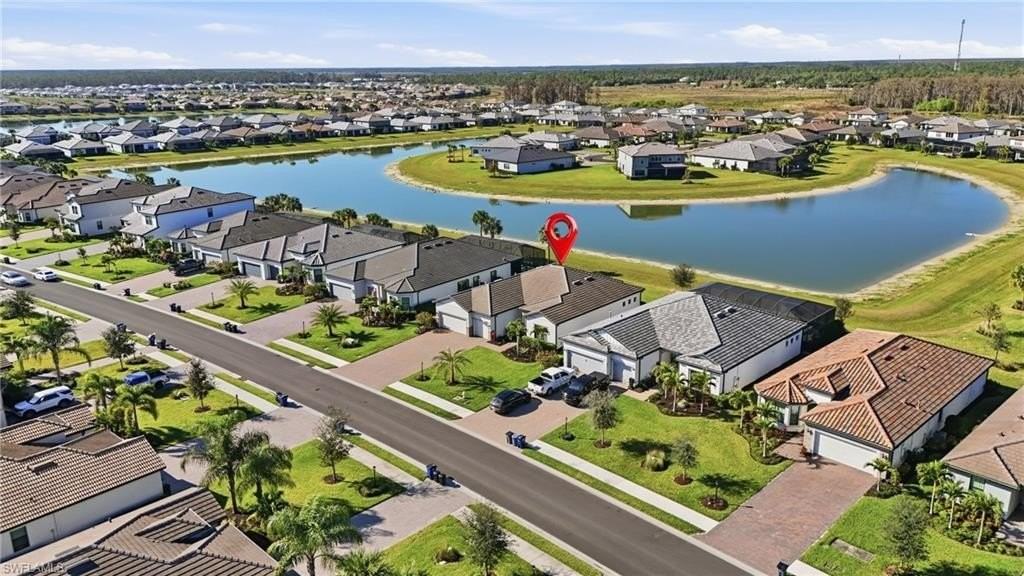 20040 Hartford Blvd - Photo 3 of 34