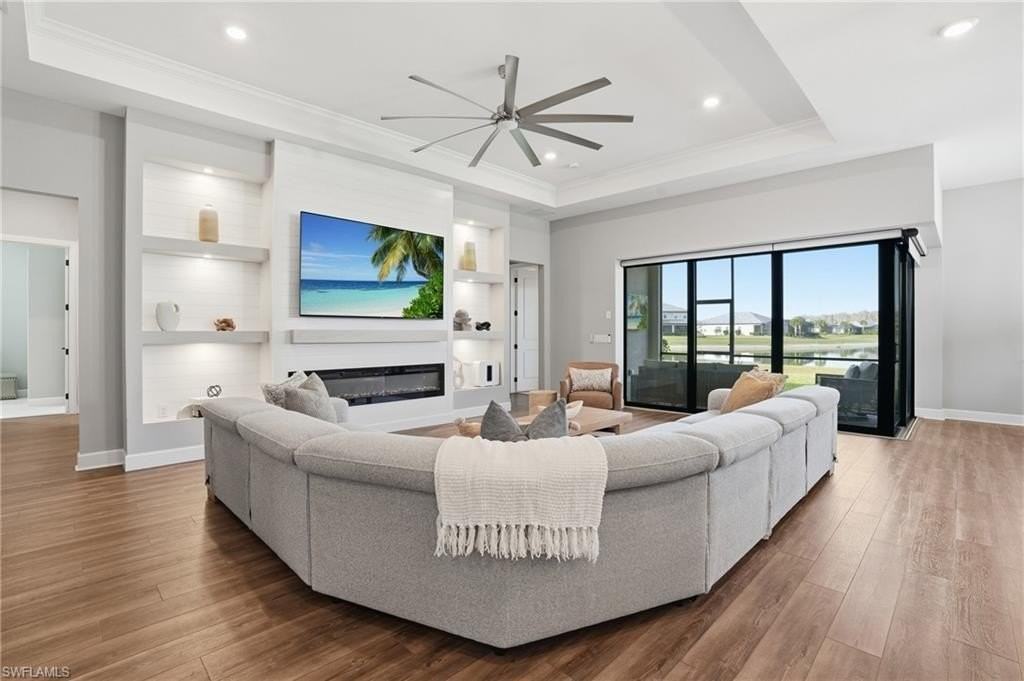 20040 Hartford Blvd - Photo 6 of 34