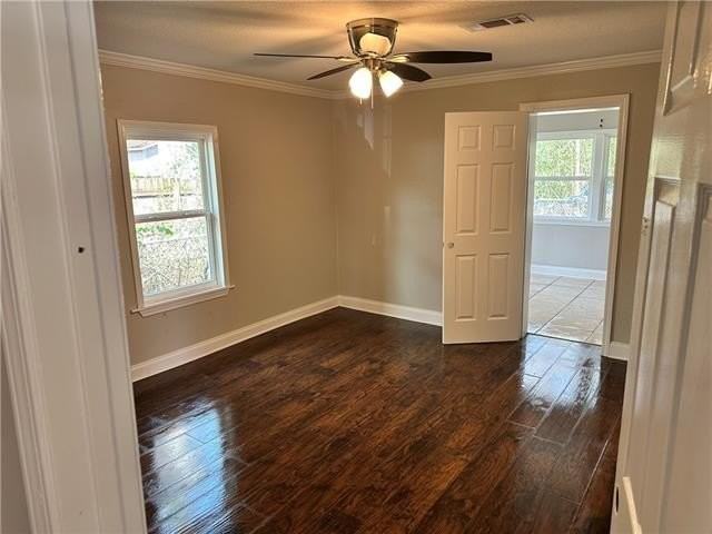 2708 Lincoln Ave - Photo 5 of 8