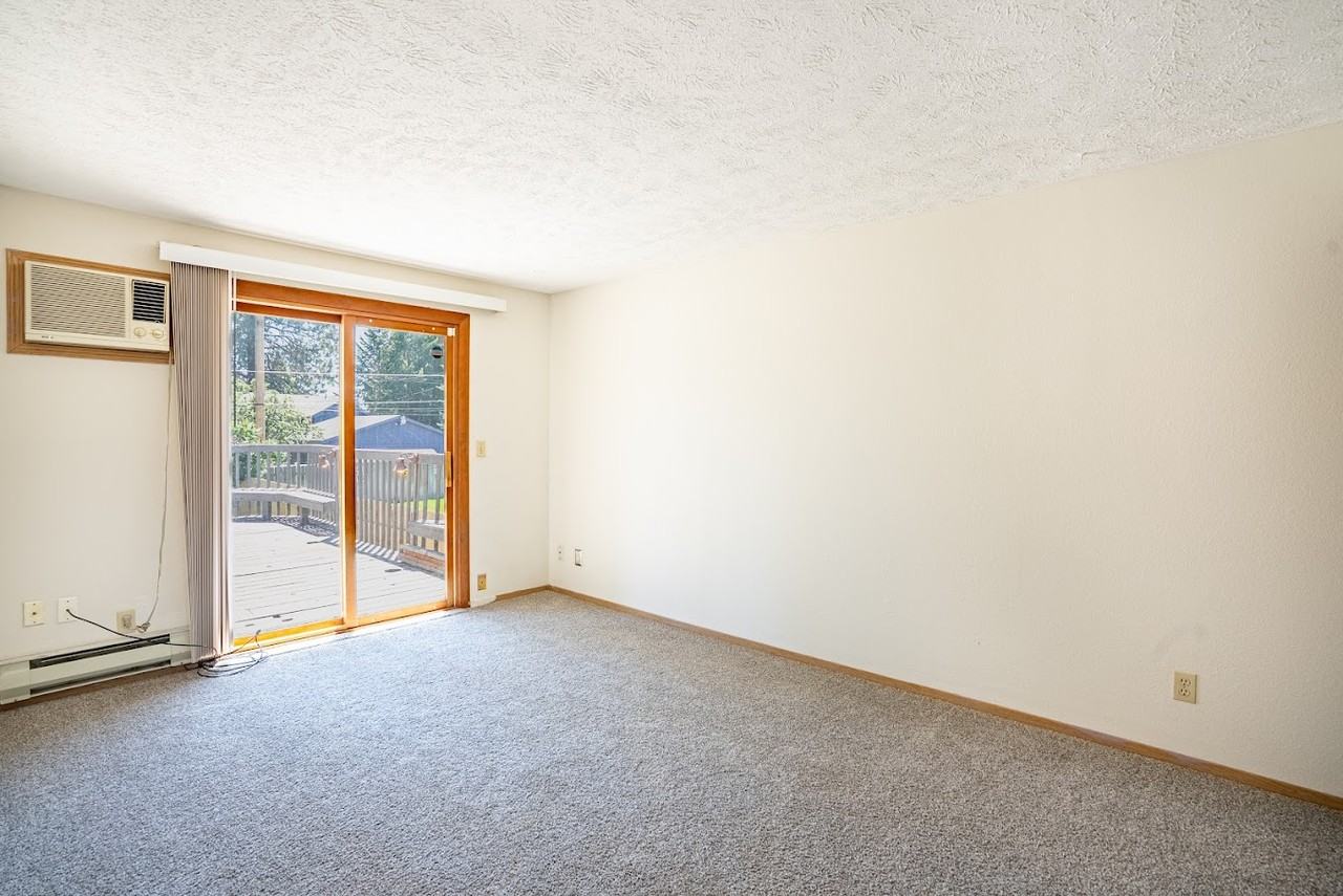 3328 E 34th Ave #1 - Photo 7 of 16