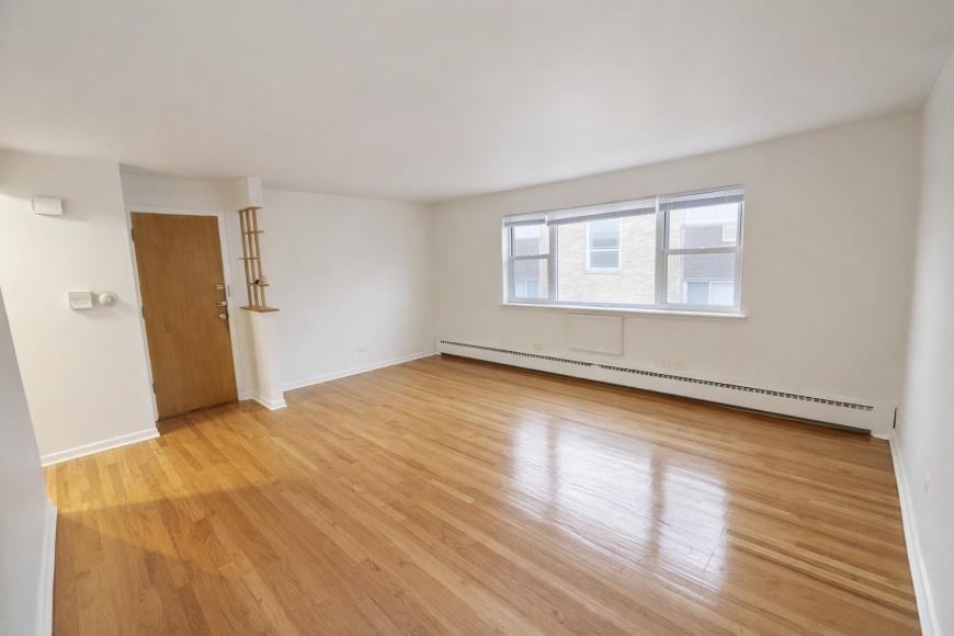 2027 W 111th St - Photo 6 of 7