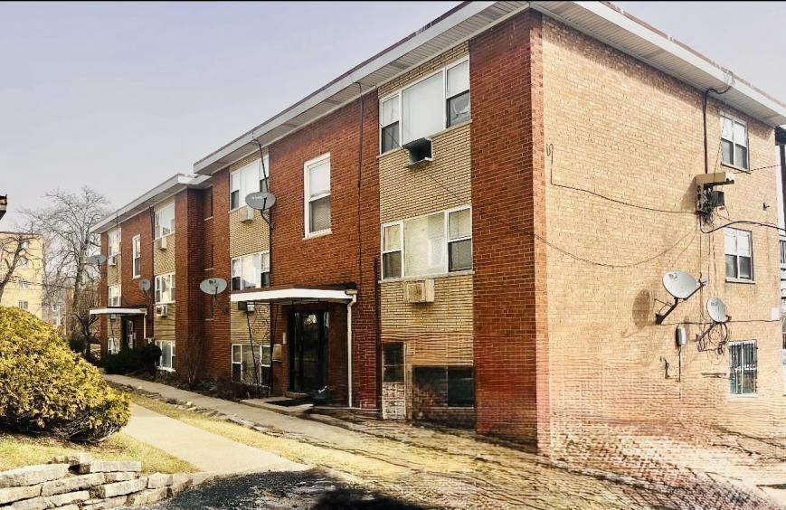 2027 W 111th St - Photo 7 of 7