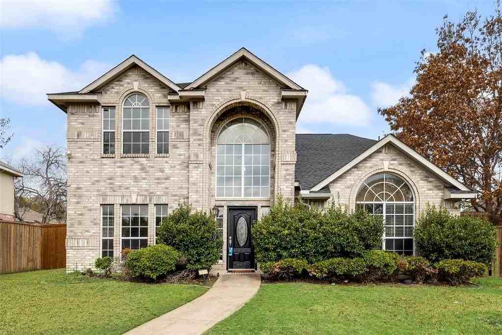 7616 Jennifer Ln - Photo 2 of 33