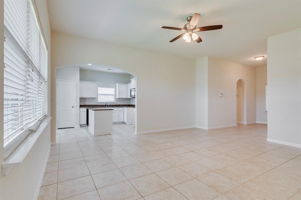 13033 Tobin Dr - Photo 5 of 13