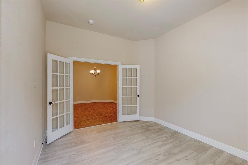 10512 Wagon Wheel Way - Photo 6 of 40