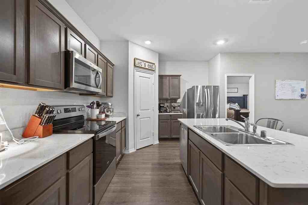 157 Cigar Ct - Photo 5 of 28