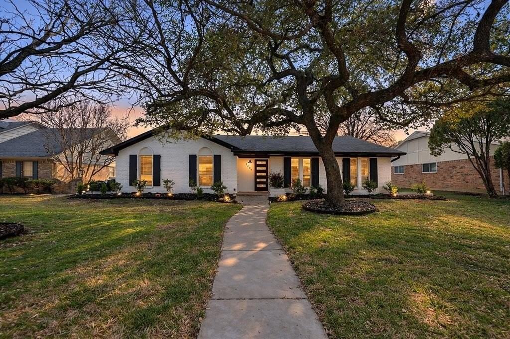 3204 Lynbrook Dr - Photo 2 of 32