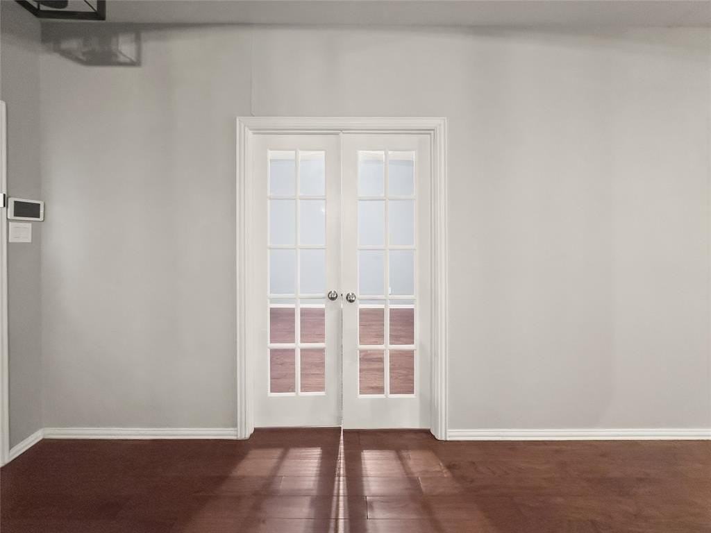 707 Dickerson Ln - Photo 5 of 24