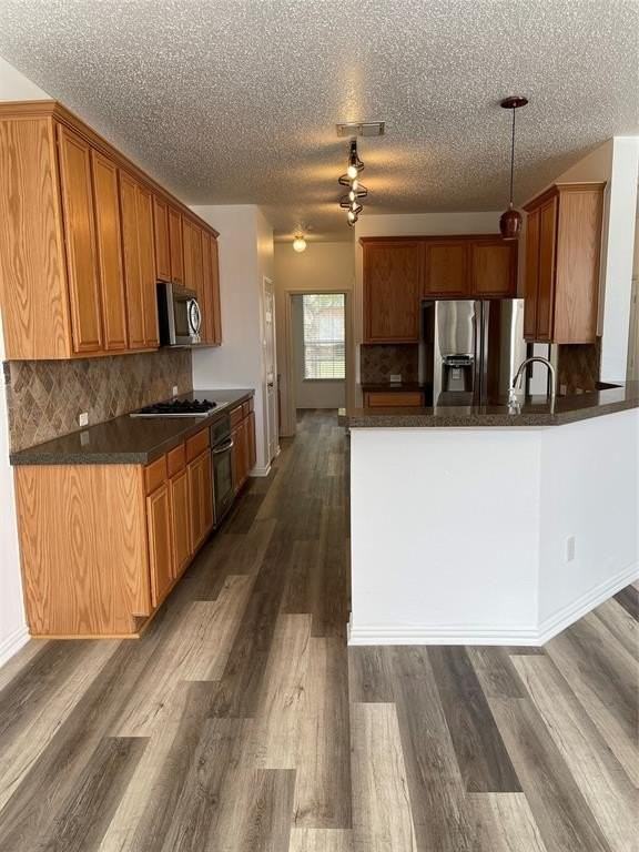 9701 Spring Dr - Photo 6 of 18