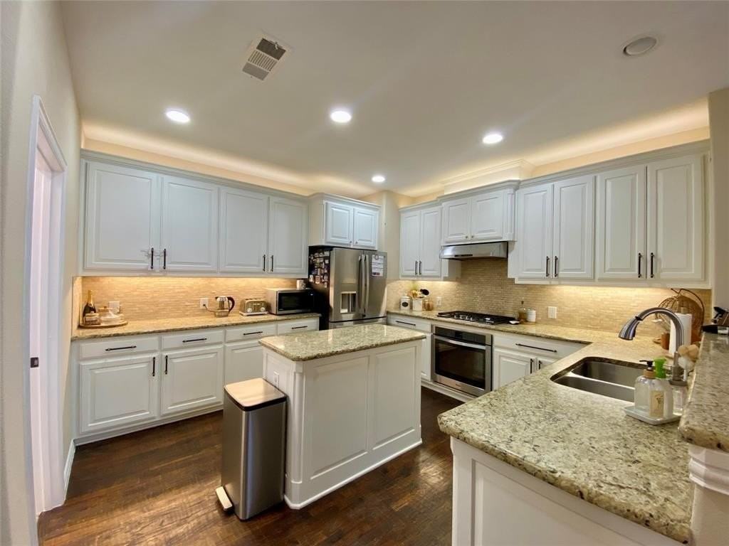 1150 Amy Dr - Photo 7 of 27